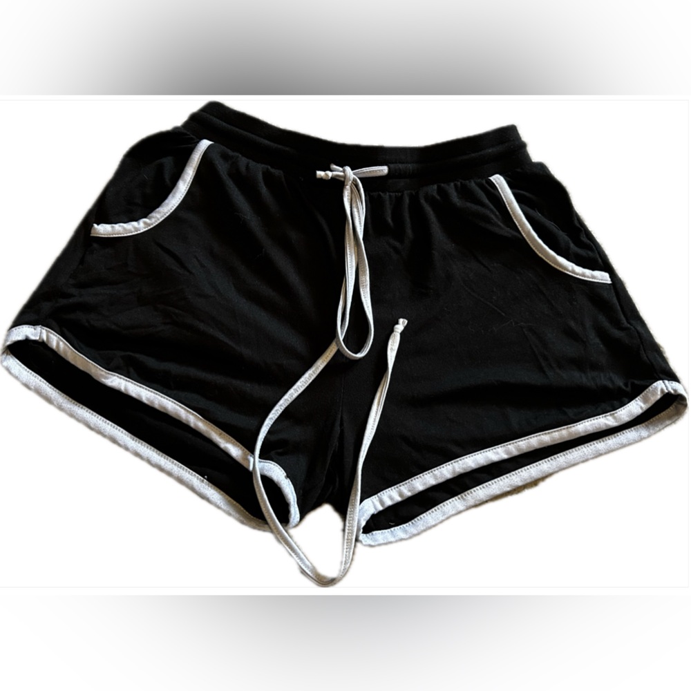 Nobo black and white sleep shorts